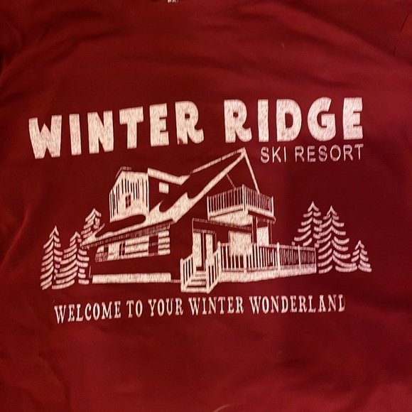 Winter Ridge ski resort. Welcome to your winter wonderland - Picture 2 of 2